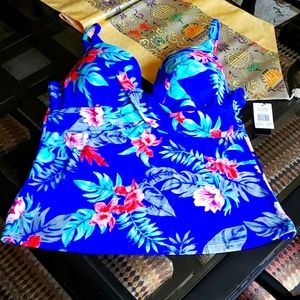Island Escape size 16 tankini top, underwire, NWT